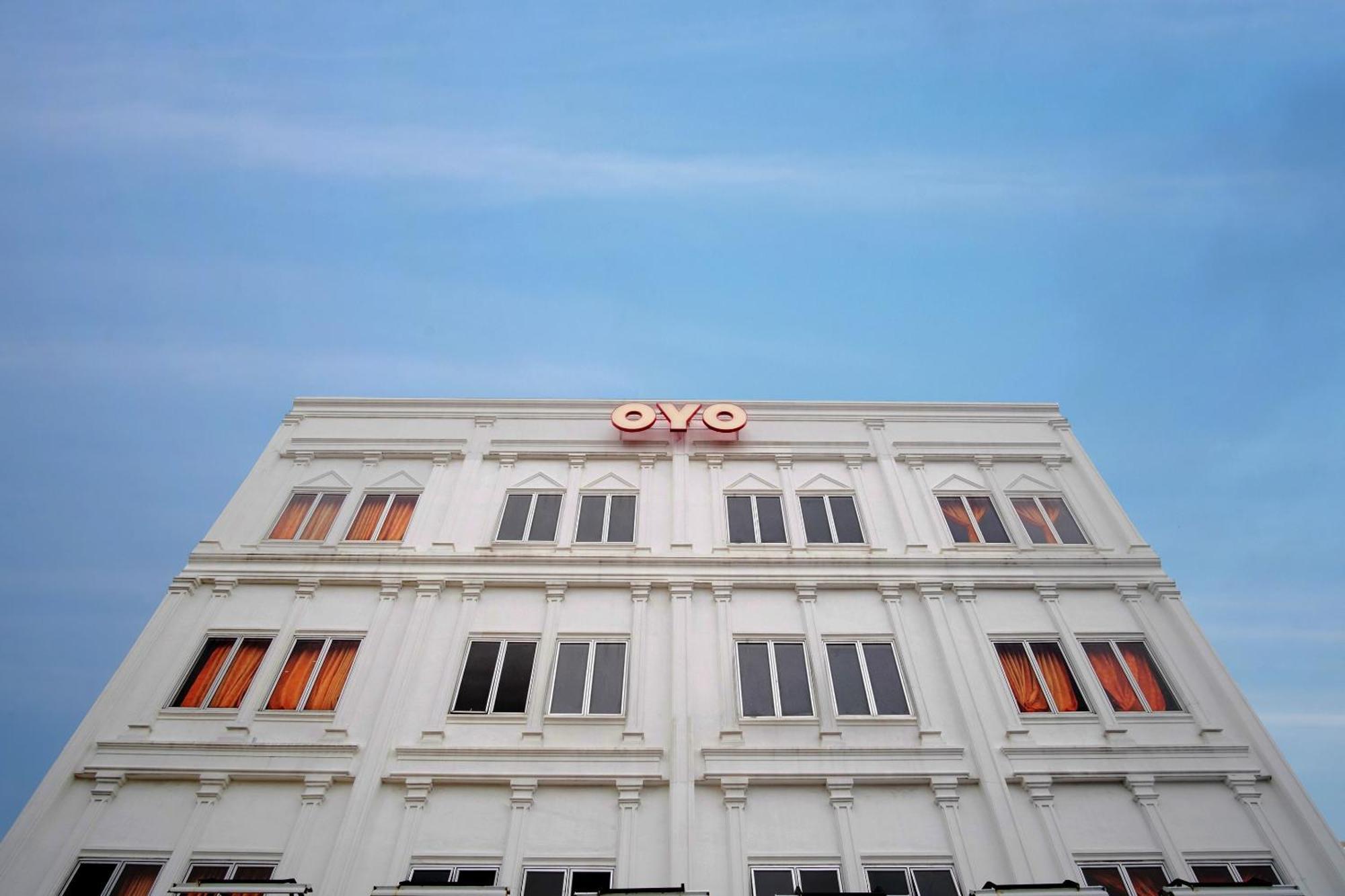 Oyo 622 Bakti Homestay Medan Exterior photo